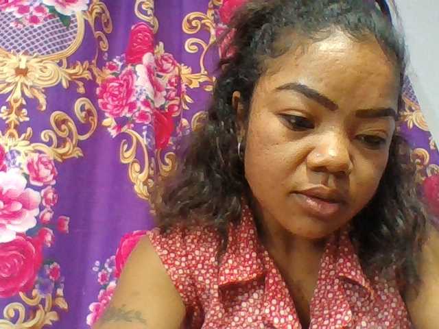 Elyah1a live cam on BongaCams
