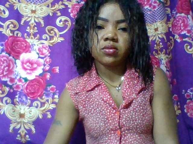Elyah1a live cam on BongaCams