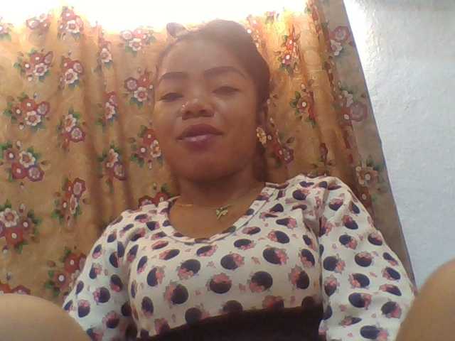 Elyah1a live cam on BongaCams