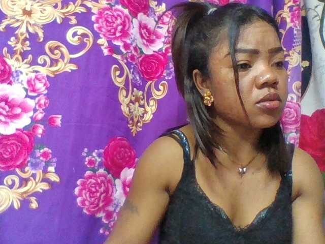 Elyah1a live cam on BongaCams