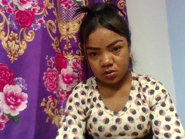 Elyah1a live cam on BongaCams