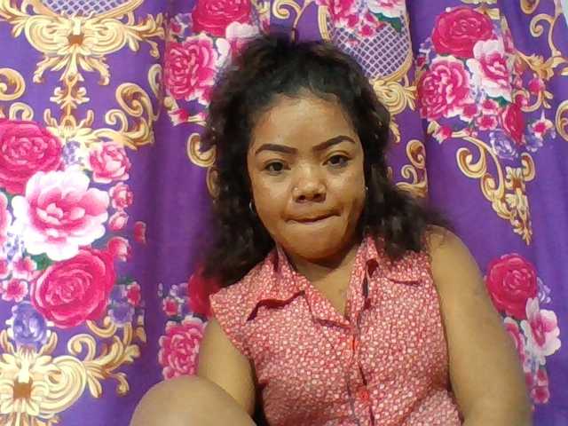 Elyah1a live cam on BongaCams
