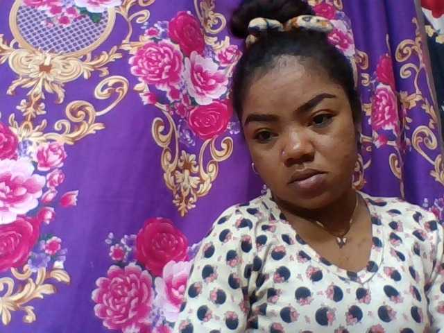 Elyah1a live cam on BongaCams