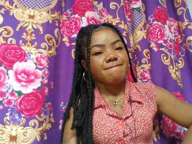 Elyah1a live cam on BongaCams