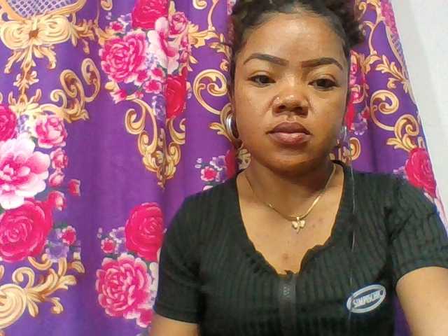 Elyah1a live cam on BongaCams