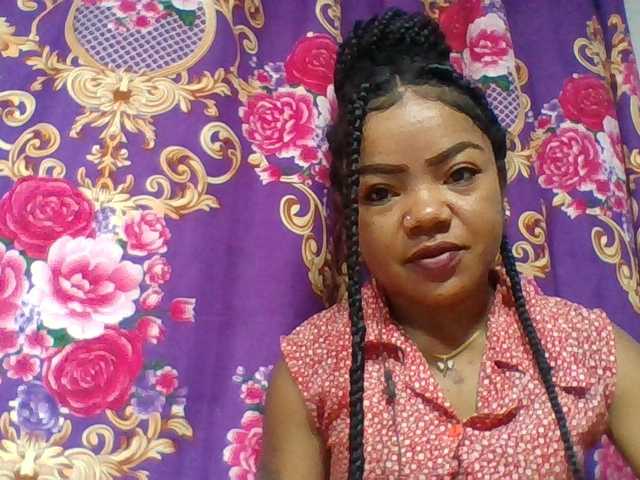 Elyah1a live cam on BongaCams