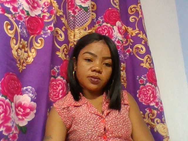 Elyah1a live cam on BongaCams