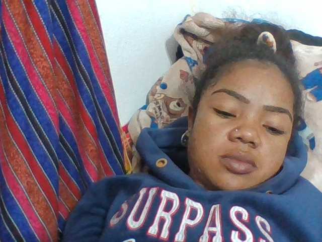 Elyah1a live cam on BongaCams