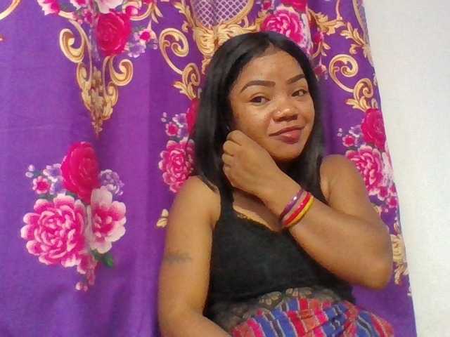 Elyah1a live cam on BongaCams
