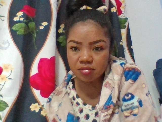 Elyah1a live cam on BongaCams