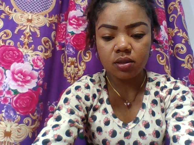 Elyah1a live cam on BongaCams