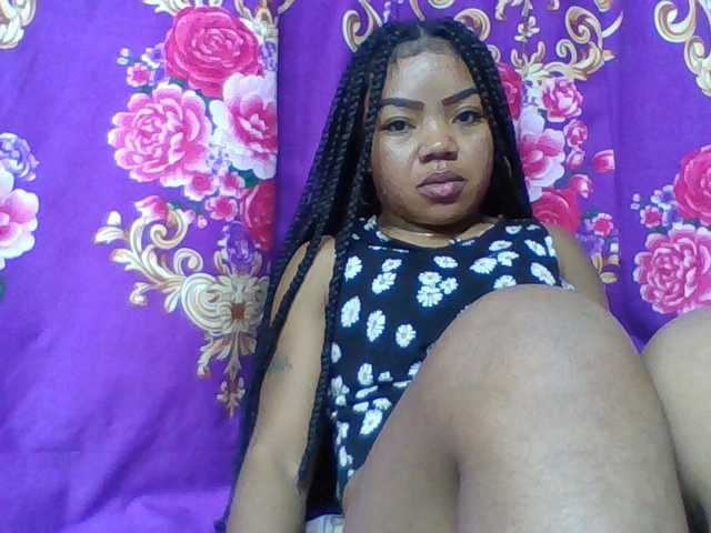 Elyah1a live cam on BongaCams