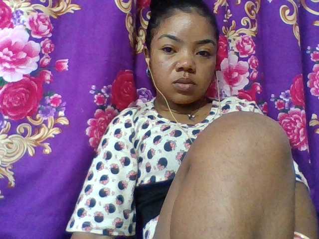 Elyah1a live cam on BongaCams