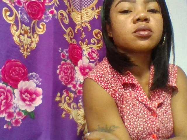 Elyah1a live cam on BongaCams