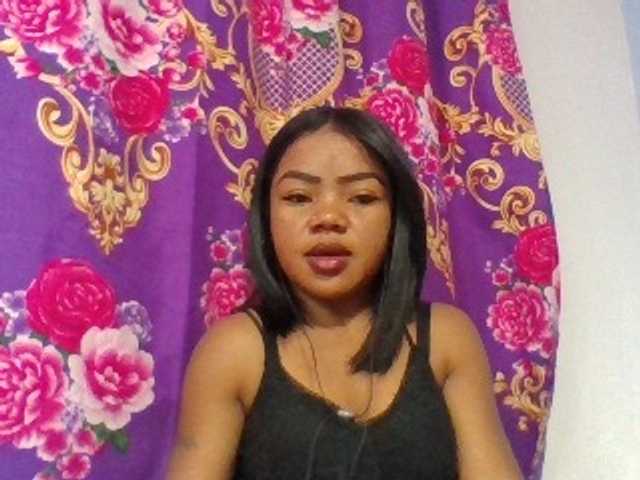 Elyah1a live cam on BongaCams