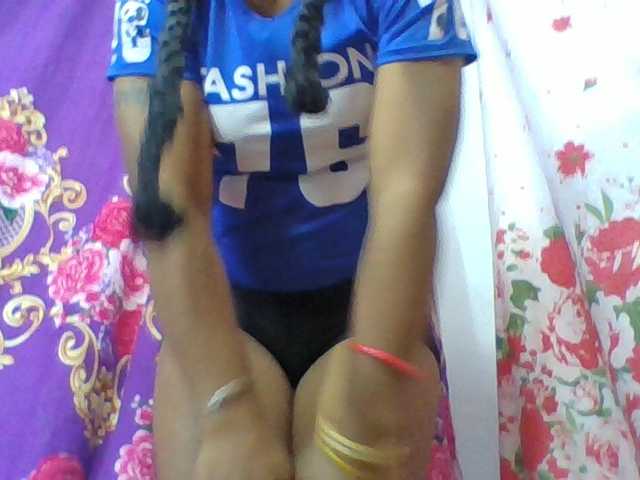Elyah1a live cam on BongaCams
