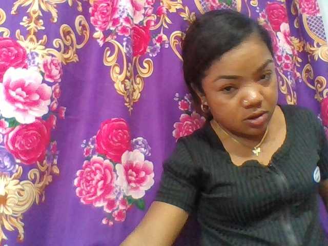 Elyah1a live cam on BongaCams