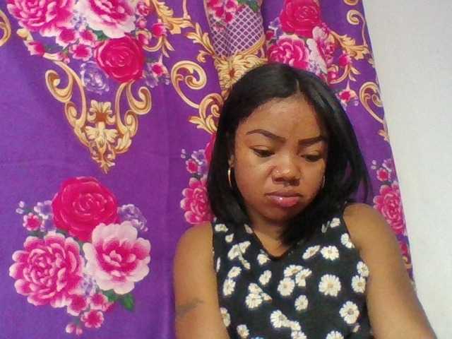 Elyah1a live cam on BongaCams