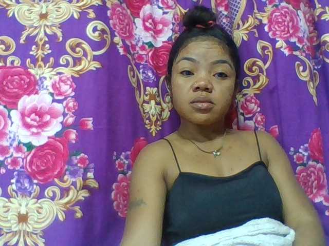Elyah1a live cam on BongaCams