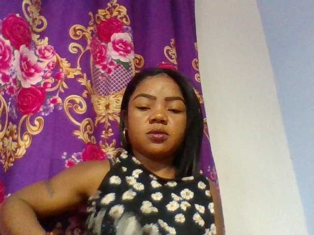 Elyah1a live cam on BongaCams