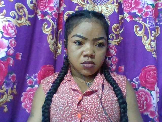 Elyah1a live cam on BongaCams
