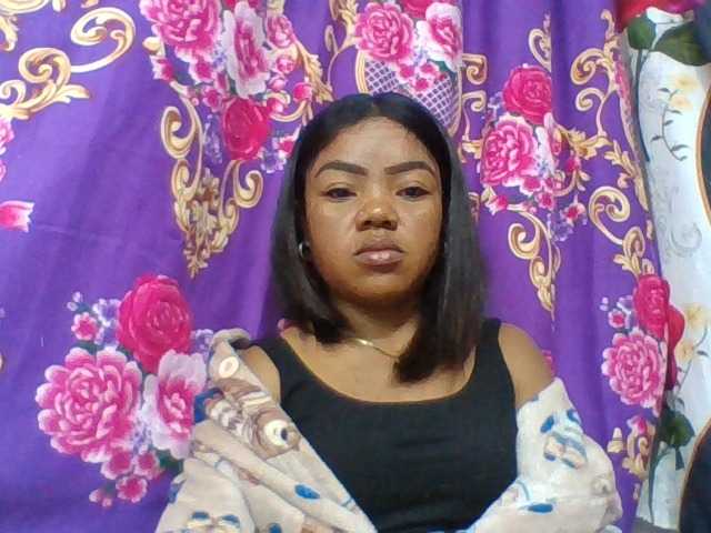 Elyah1a live cam on BongaCams