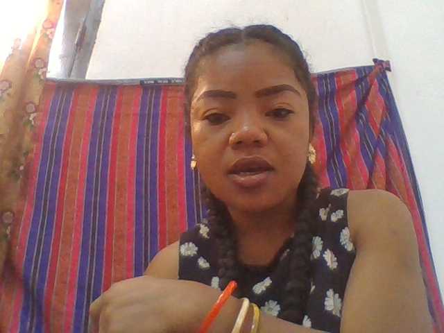 Elyah1a live cam on BongaCams