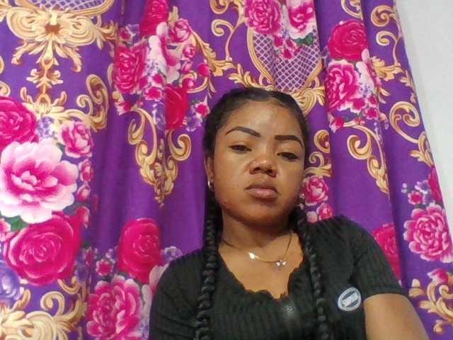 Elyah1a live cam on BongaCams