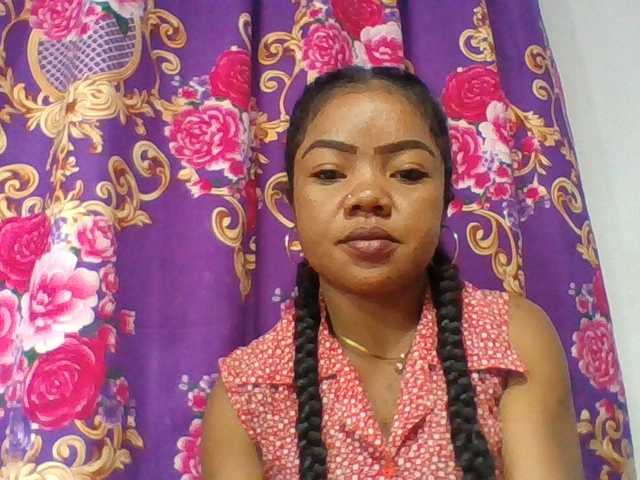 Elyah1a live cam on BongaCams
