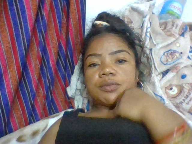 Elyah1a live cam on BongaCams
