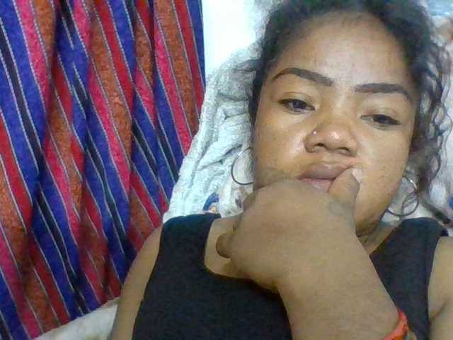 Elyah1a live cam on BongaCams