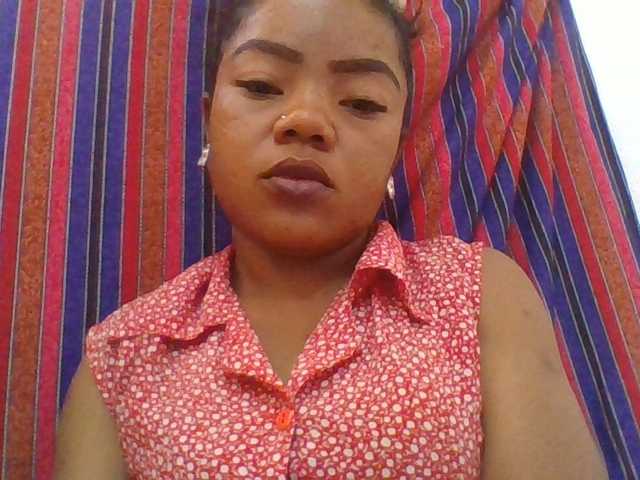 Elyah1a live cam on BongaCams