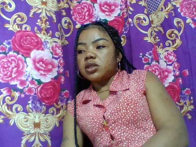 Elyah1a live cam on BongaCams