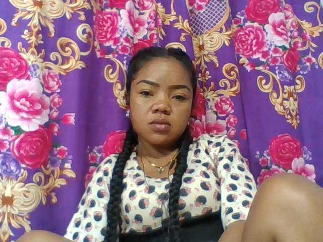 Elyah1a live cam on BongaCams