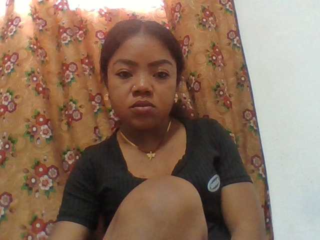 Elyah1a live cam on BongaCams