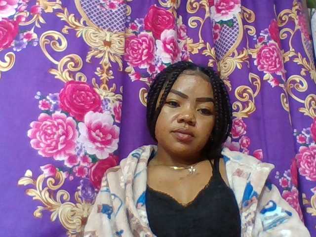 Elyah1a live cam on BongaCams