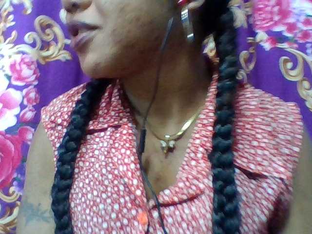 Elyah1a live cam on BongaCams
