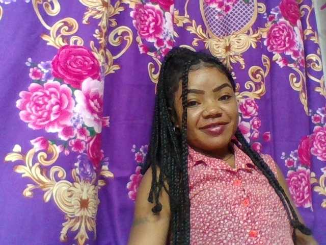 Elyah1a live cam on BongaCams