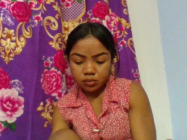Elyah1a live cam on BongaCams