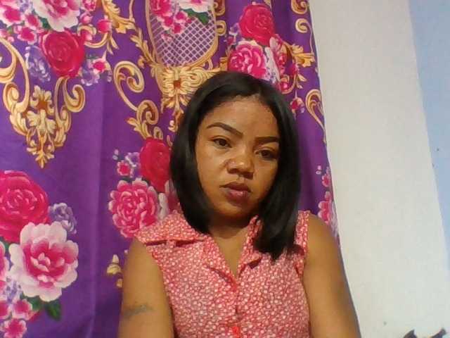 Elyah1a live cam on BongaCams