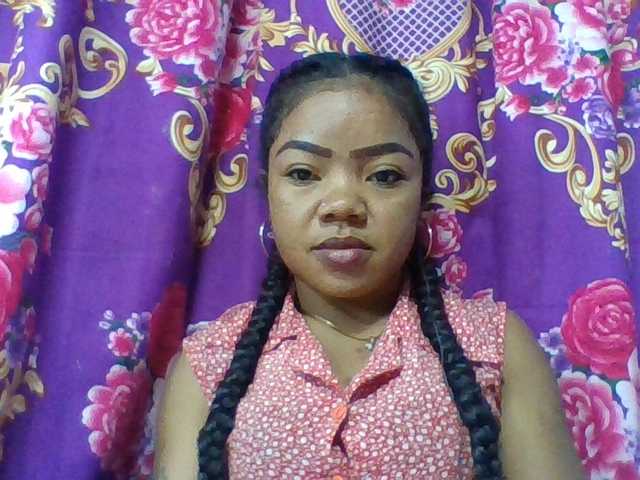 Elyah1a live cam on BongaCams