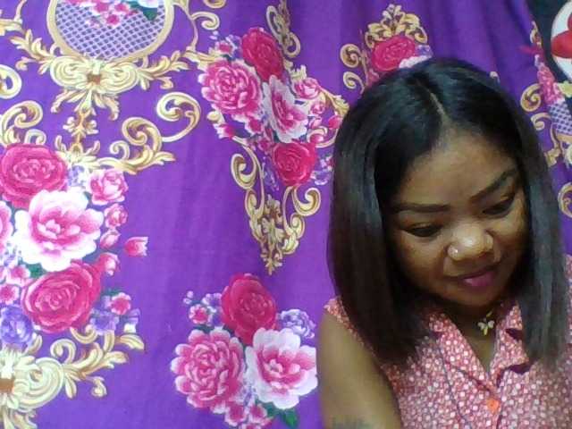 Elyah1a live cam on BongaCams