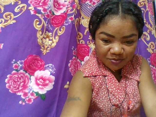Elyah1a live cam on BongaCams