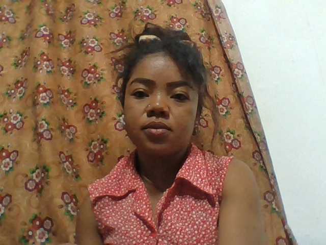 Elyah1a live cam on BongaCams
