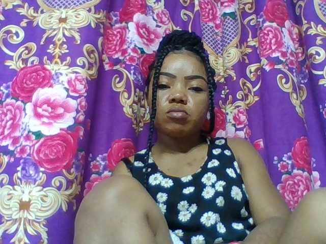 Elyah1a live cam on BongaCams