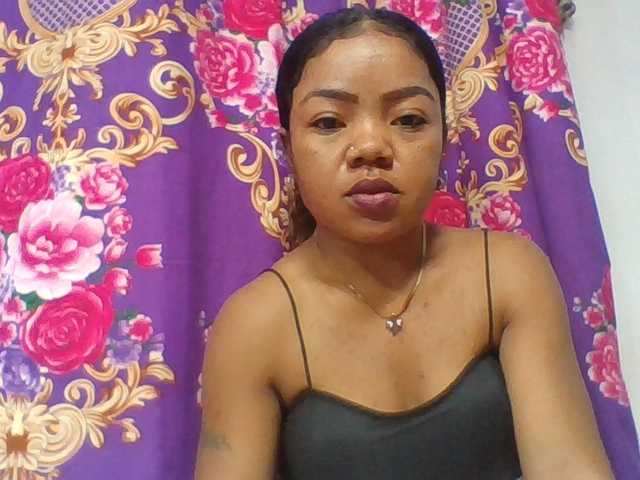Elyah1a live cam on BongaCams