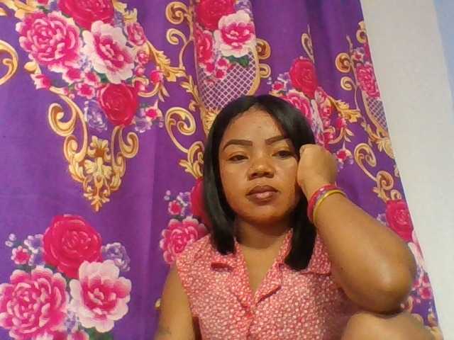 Elyah1a live cam on BongaCams