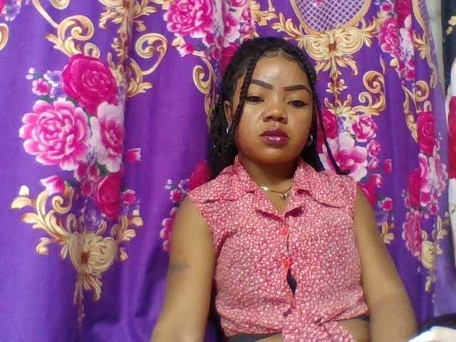 Elyah1a live cam on BongaCams