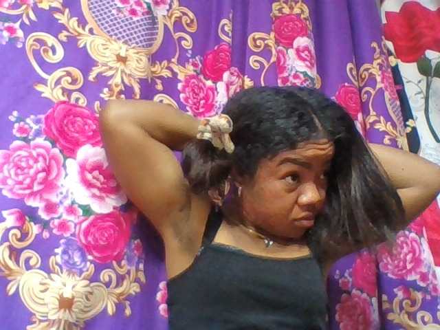 Elyah1a live cam on BongaCams