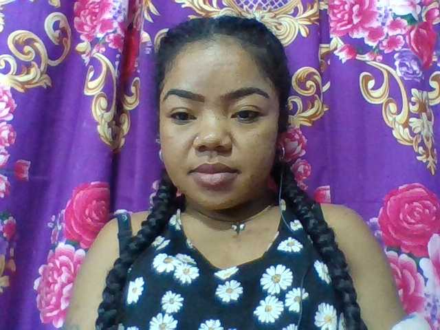Elyah1a live cam on BongaCams